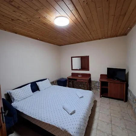 стария чинар