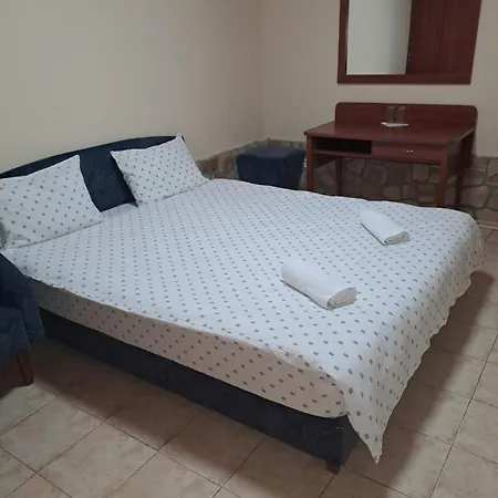 Vakantiehuis стария чинар
